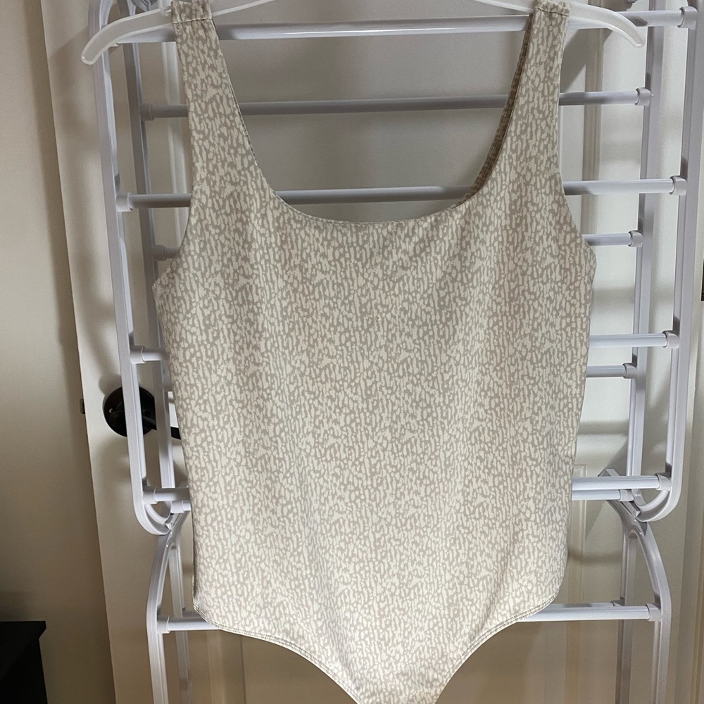 Express body suit